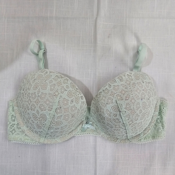 Victoria's Secret Dream Angels Green Lace Push-Up Bra 34C Rhinestone Demi UW - Picture 1 of 13